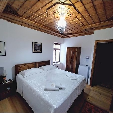 Guest House J.Prifti 베라트 외부 사진