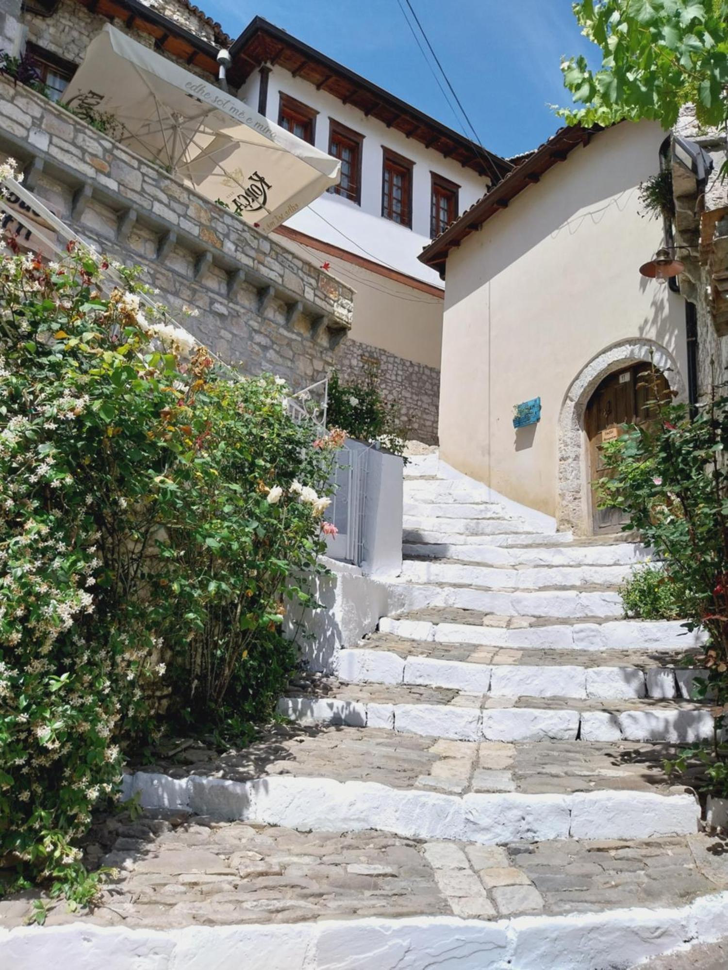Guest House J.Prifti 베라트 외부 사진