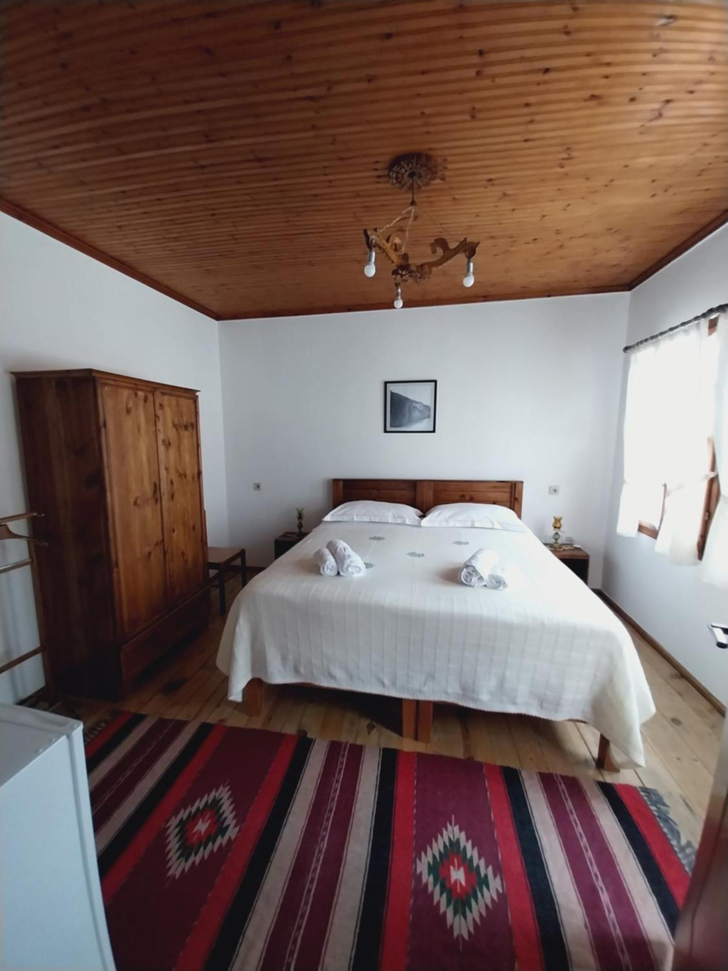 Guest House J.Prifti 베라트 외부 사진