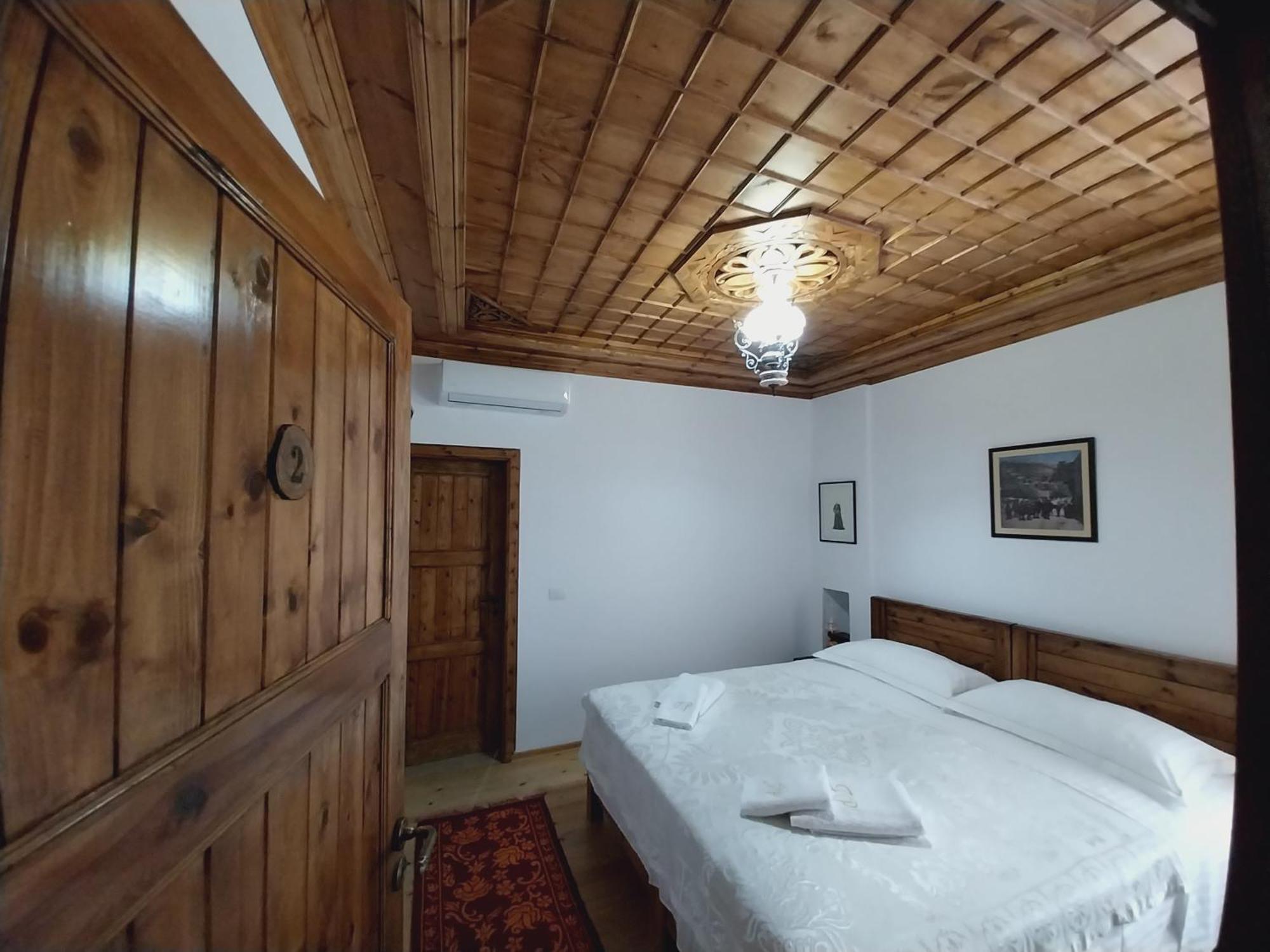 Guest House J.Prifti 베라트 외부 사진