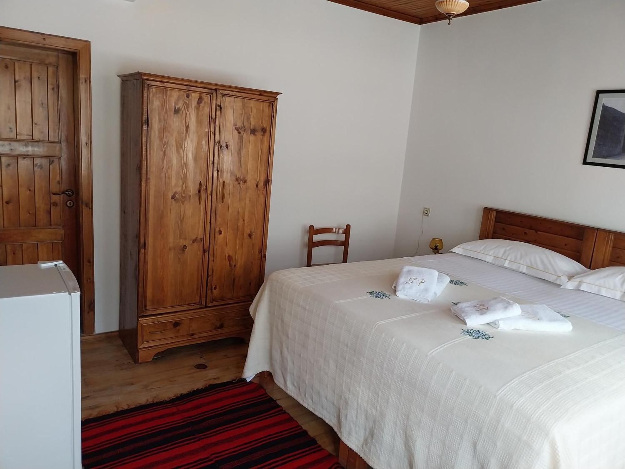 Guest House J.Prifti 베라트 외부 사진