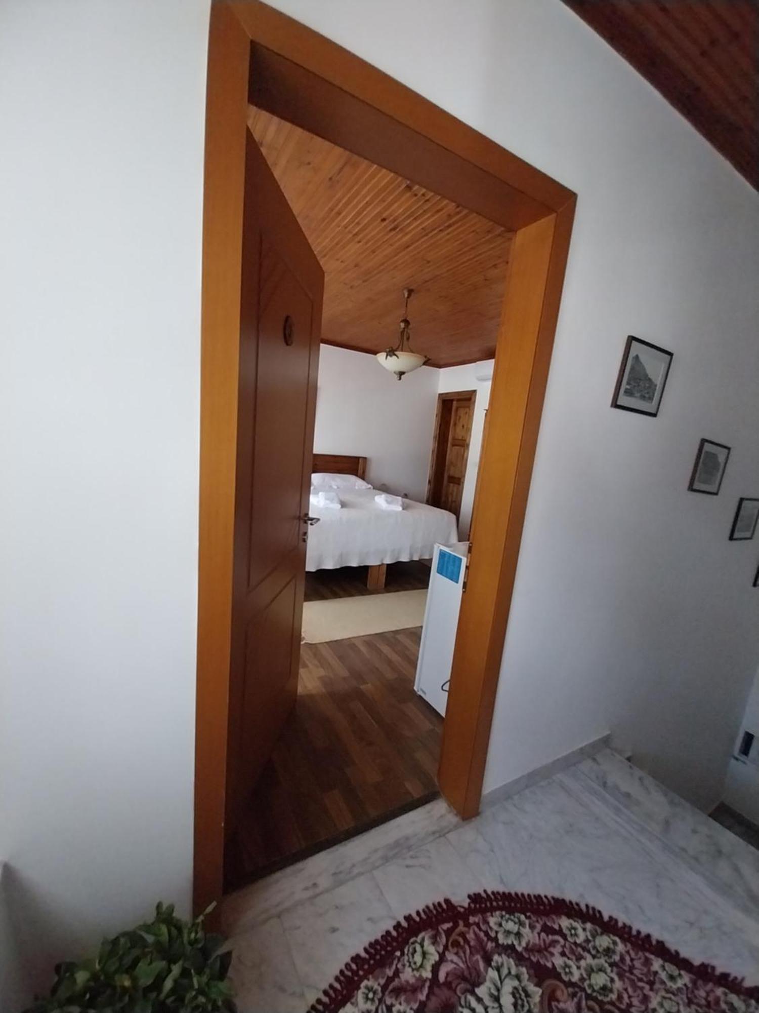 Guest House J.Prifti 베라트 외부 사진