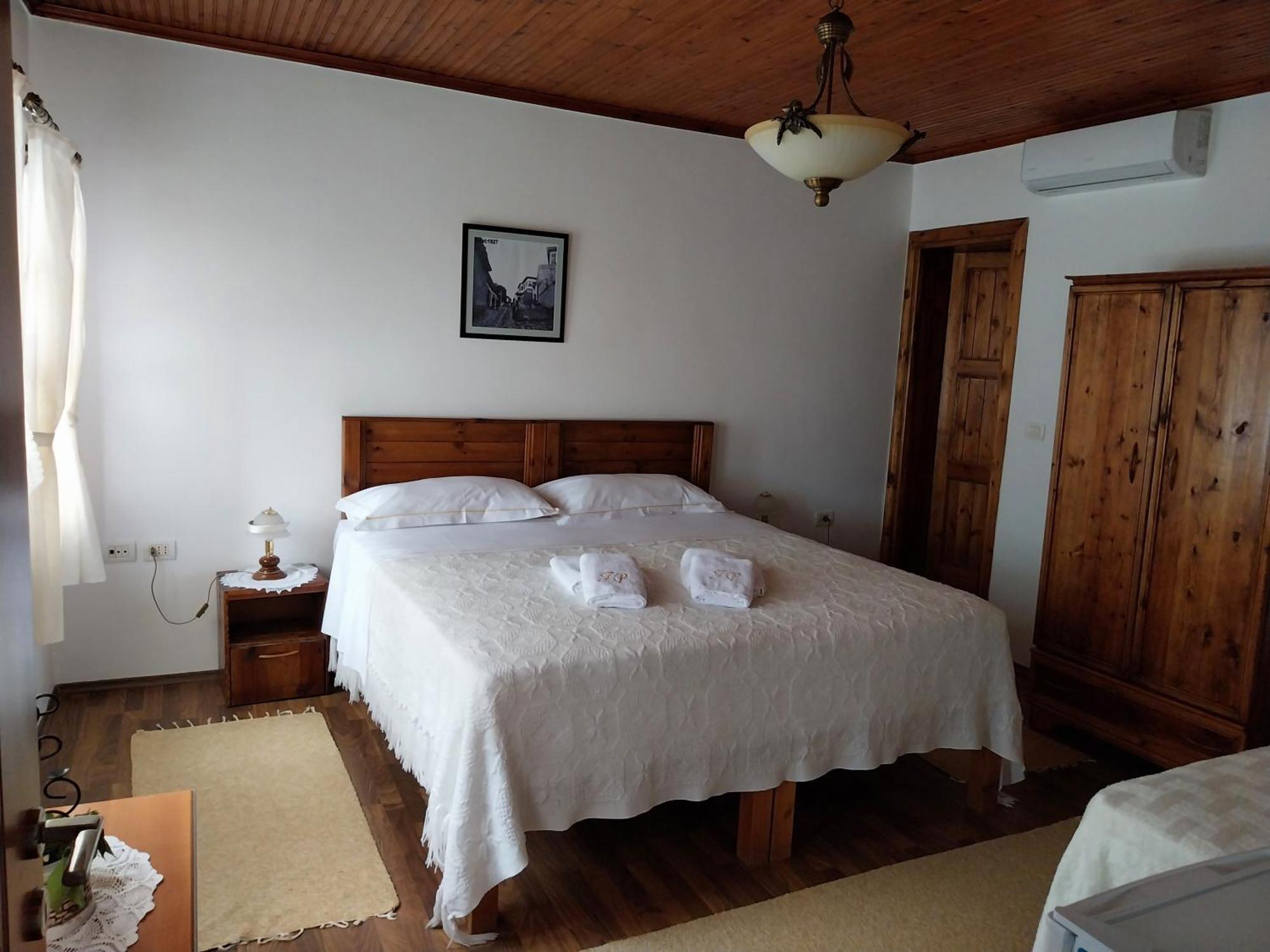 Guest House J.Prifti 베라트 외부 사진