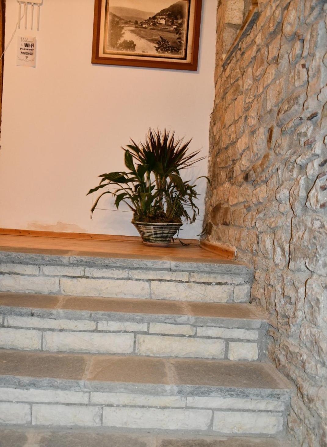 Guest House J.Prifti 베라트 외부 사진